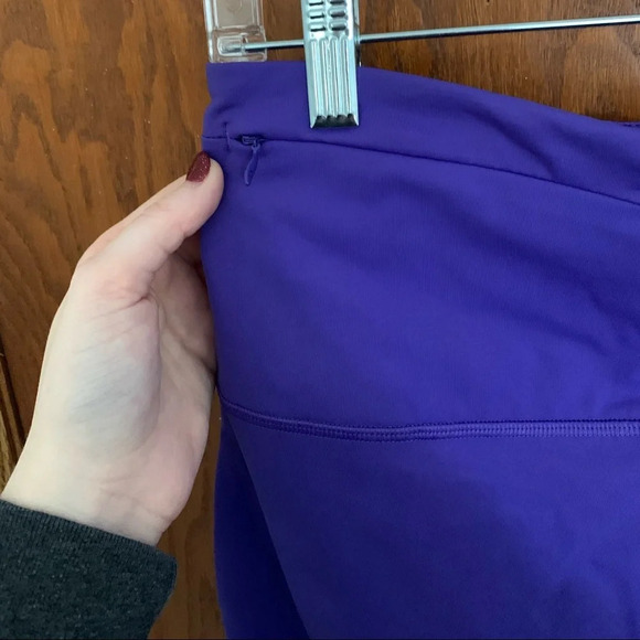 Lululemon Breezy Crop Leggings in Iris Flower - Picture 7 of 8
